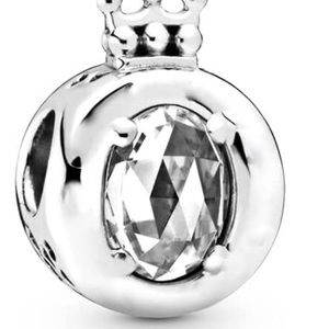 Crown O Sparkling Charm with Crown 👑